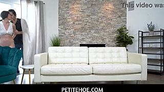 Can Maya Woulfe Squirt Orgasm for Neighbor?