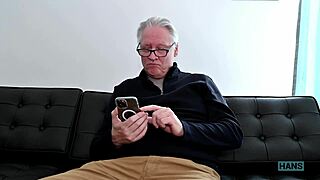 Horny Senior Is Fucking A Topmodel!