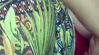 casada botou a calcinha pro lado e se abriu toda pro comedor