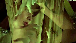 Cute girl with feathers stripping in libertinages 😘