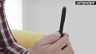 Clea Gaultier helbreder genert fyr med anal 😈