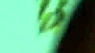 Girlfriend asks, 'Want to fuck on the beach?'