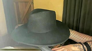 Goth girls give sloppy blowjob for big cumshot reward 😈