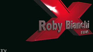 giorgio grandi apre il culo ad una bellissima trans directed by roby bianchi