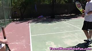 amateur teen 18+ cum sprayed on her face outdoors