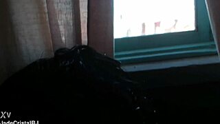 モロ・ド・ヴィディガルトレーラー09訪問、セクシーな奥さんが剃毛マンコをフラッシュ。自家製アマチュアランジェリー露出。