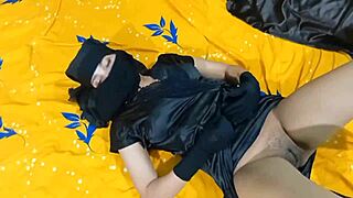 I love my muslim girlfriend's hard doggy sex with her best friend