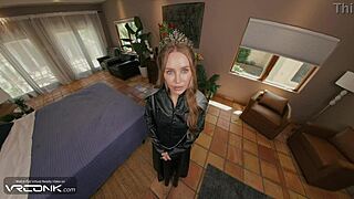 sexy cersei lannister fucks hard in game of thrones cosplay parody pt 3