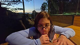 Dei pro meu sogro na sacada de um sitio escondida, sucking and fucking in outdoor blowbang.