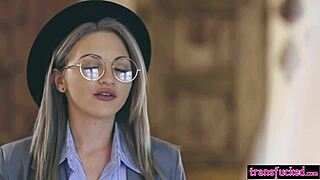 Transfucked com - tranny bride Korra Del Rio gets petite 18+ gift Lola Fae before the wedding