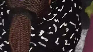 exploring an amateur pussy in detailed narrative