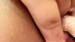 Анальный секс этот тугой зад еле принимает хуй 😩