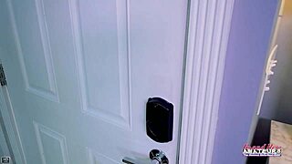 Athletic Raelyn masturbates and sucks cock for pounding 😏