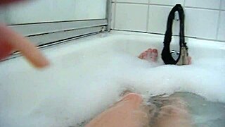 ANNIE BODY BATH MONSTER COMFY BUBLES