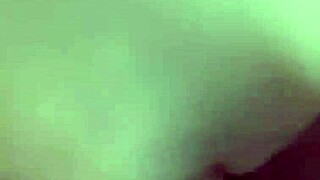 Tu milf culona metiéndose los deditos en su conchita caliente!
