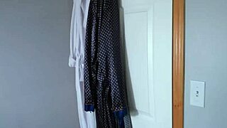 Neighbor Woman Gets Fucked for Money in Bedroom