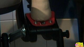 i showerd with latex coverd brunette, then plowd the lesbian with sex toys