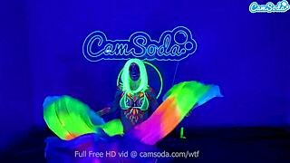 i'm jewelz blu, body paintin' and masturbatin' on webcam, oops