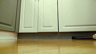 converse sneakers on while i orgasm from masturbation!!