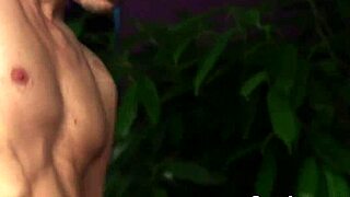 Hot hottie gets jizz load on her face gulping all the cream