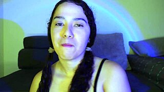 Elena is home alone showing her meaty pussy and talking dirty