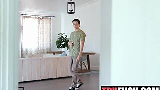 Stepsis Demi Hawks Demands Pussy Filling!