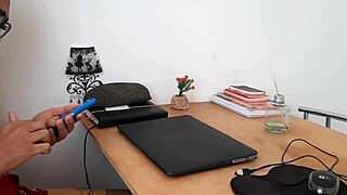 i fucked a mature woman's ass as her computer technician