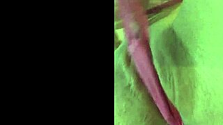 Rica masturbada en mi camita