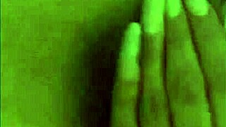 Rica masturbada en mi camita