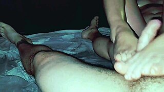 I gave her a erotic massag with my cock and her feet jerking it