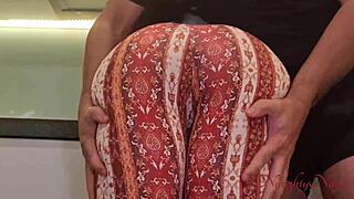 I alwayz fuck the cleanin lady fer an extra tip