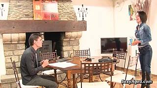 big cock guy fucks amateur milf hard!