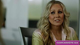 come here, step mom, the blonde teen said, seducing julia ann and anna claire clouds