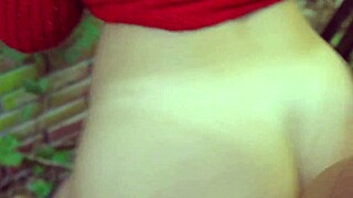 Overrasker stesøsteren i hagen hjemme japansk usensurert