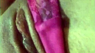 Rica masturbada en mi camita