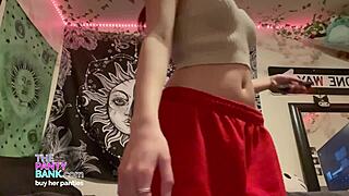 Stunning 18+ Latina Amateur Rubs Petite Pink Pussy Until Dripping Wet