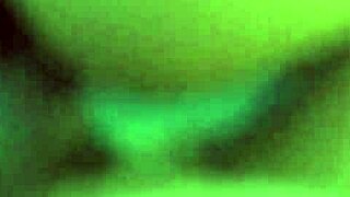 سکس ایرانی با دختر فروشنده پاساژ که یه جنده پولی گرون قیمت از آب درومد