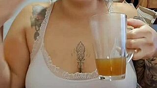 When I get horny, the light turns on 😏💡