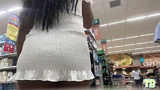 I ate a married woman in the market warehouse