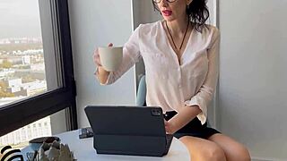 Whore Secretary Pays Waiter With Wild Sex