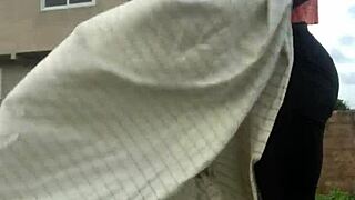 Crazybitch continue folding clothes whiles twerking