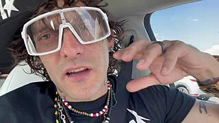 Handjob cheetah adora 😏