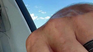 Handjob cheetah adora 😏