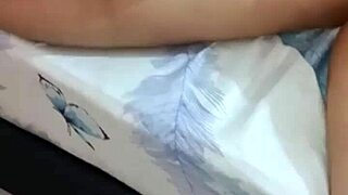 mi hermanastro me engaña para follarme el culo, ¿verdad?