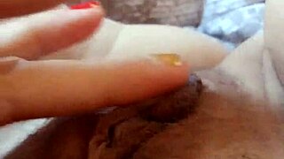 Gretala Dances Pussy So Provocatively!