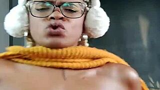 Watch this hairy slut squirt on dildo?