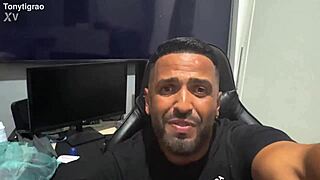 Watch Mikaelly And Rebeca In Threesome!