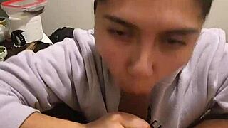 My Gf Gives Me A Quick Bj She Cant Let Go Of My Dick