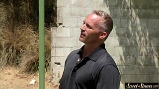 Stepdaughter babe fucks her stepdad