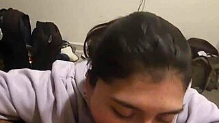 My Gf Gives Me A Quick Bj She Cant Let Go Of My Dick